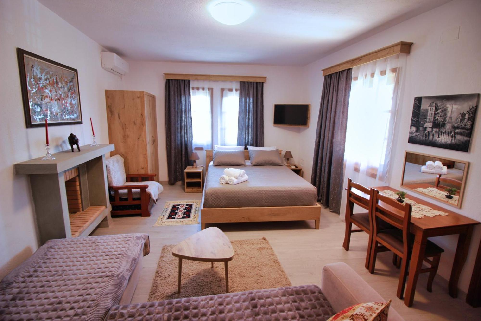 Gjirokastër Emblematic House Apartment 4 מראה חיצוני תמונה