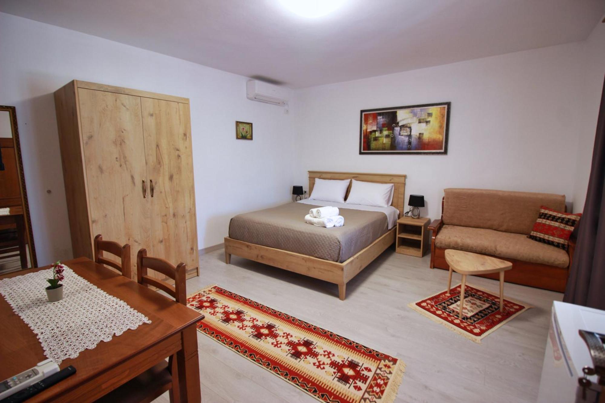Gjirokastër Emblematic House Apartment 4 מראה חיצוני תמונה