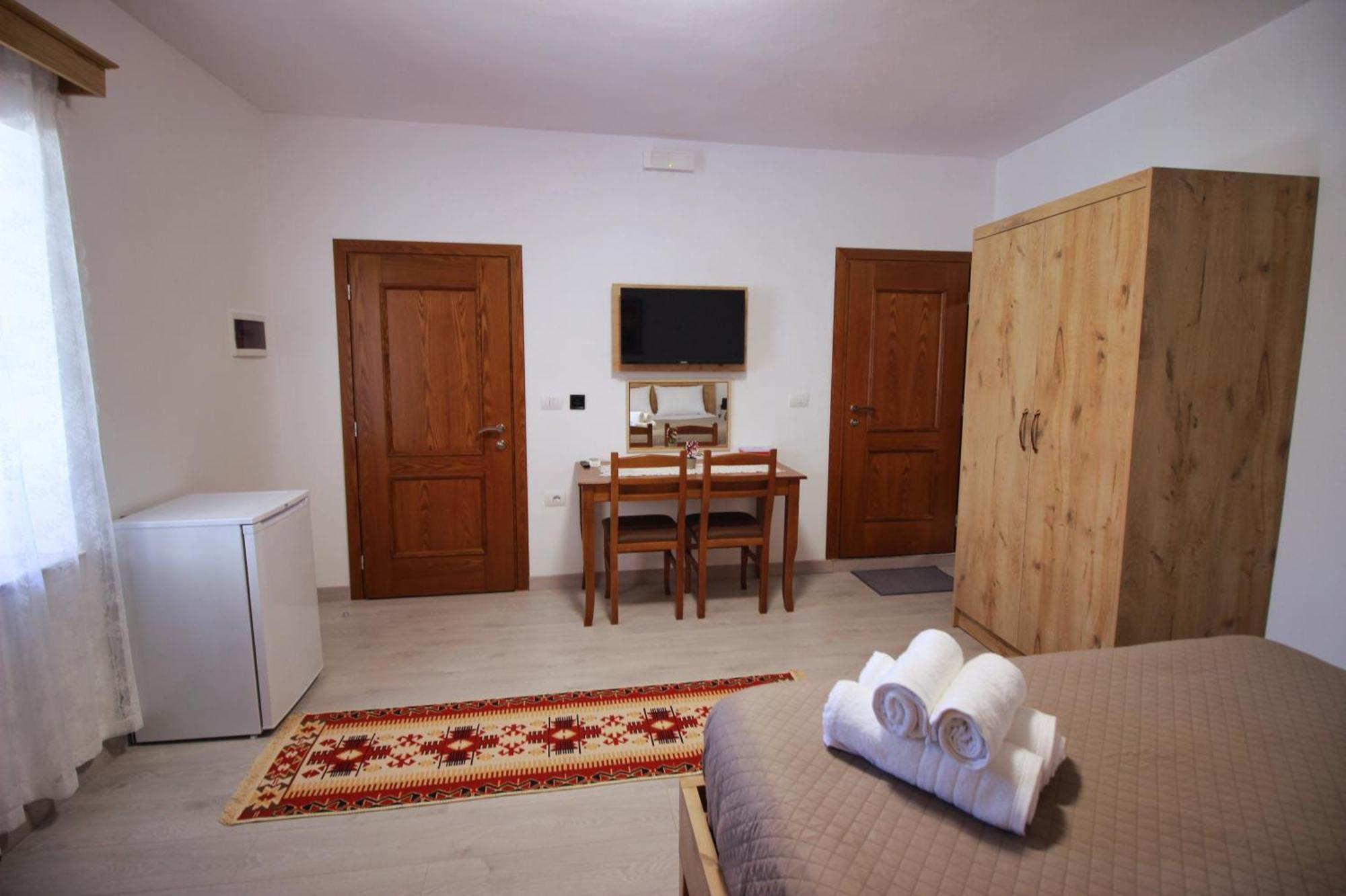 Gjirokastër Emblematic House Apartment 4 מראה חיצוני תמונה