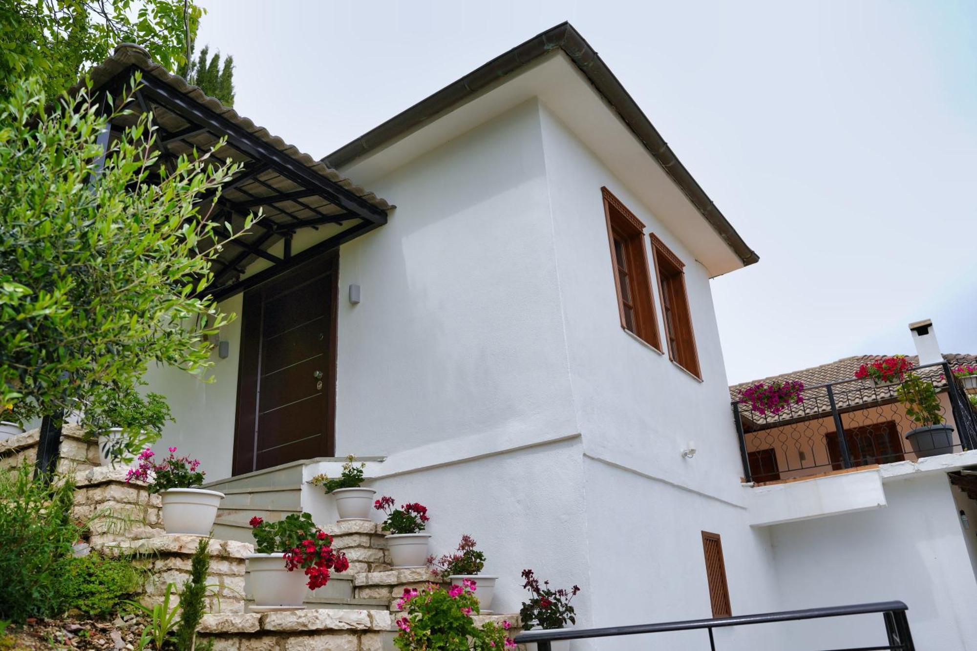 Gjirokastër Emblematic House Apartment 4 מראה חיצוני תמונה